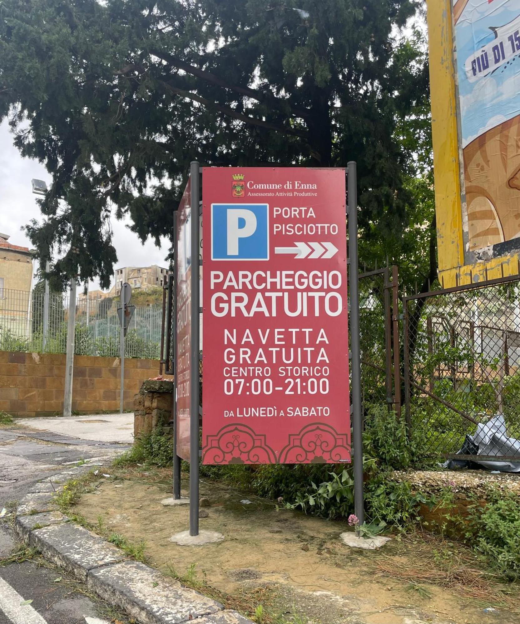 La Casa Sulla Piazza Διαμέρισμα Έννα Εξωτερικό φωτογραφία